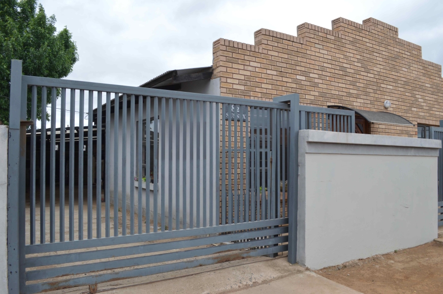 4 Bedroom Property for Sale in Aloevale Eastern Cape